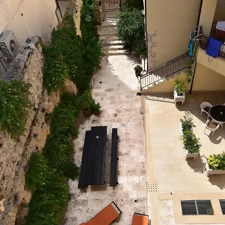 Апартаменты Old Town *